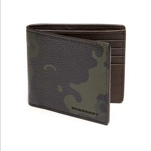 Burberry camouflage full grain leather billfold